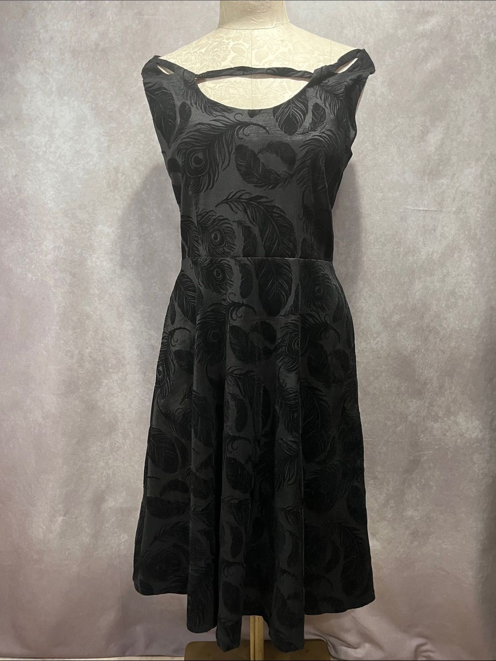 Voodoo Vixen Fit & Flare Midi Peacock Textured Dress size 14